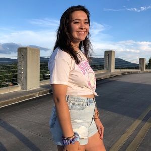 Meet your Posher, Emma